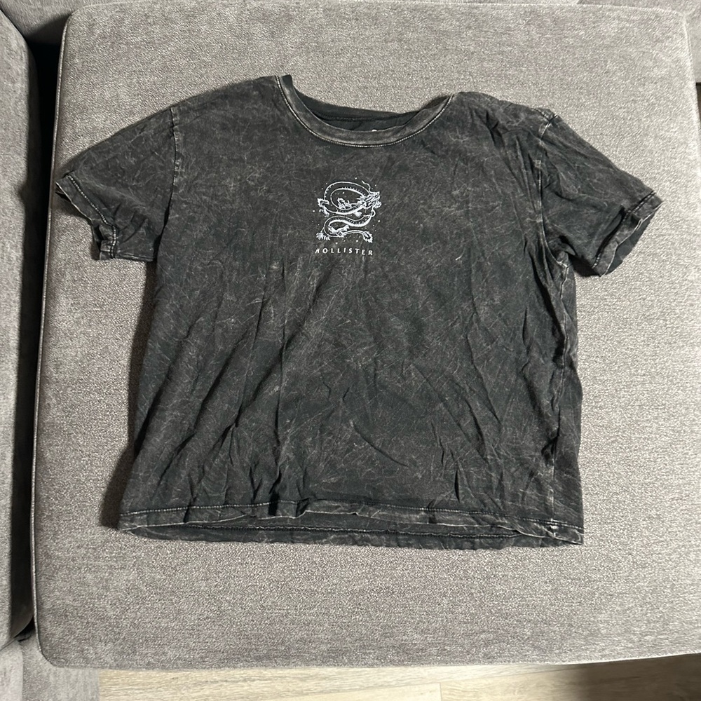 Hollister Short Sleeve Tee with Graphic